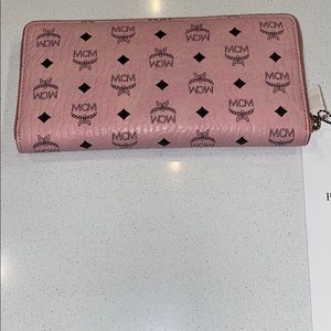 MCM New large pink wallet